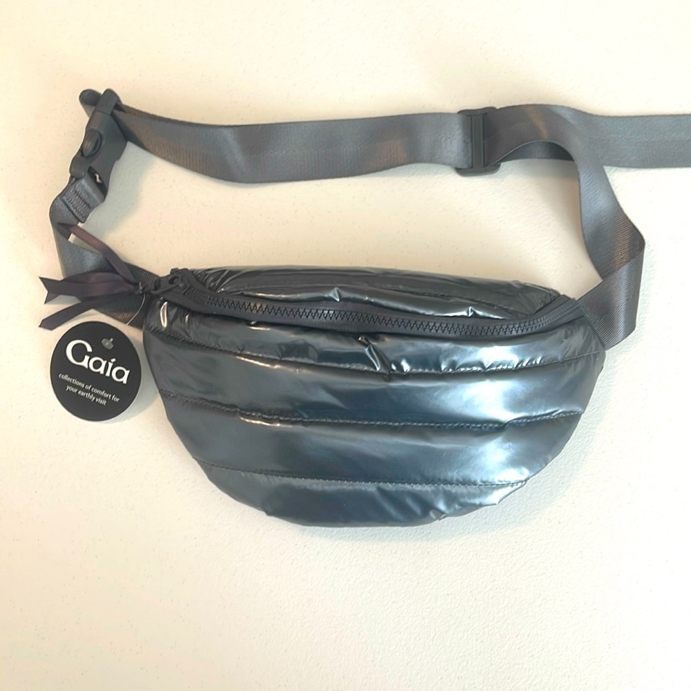 NWT Gaia Silver Waist Bag Fanny Pack NWT